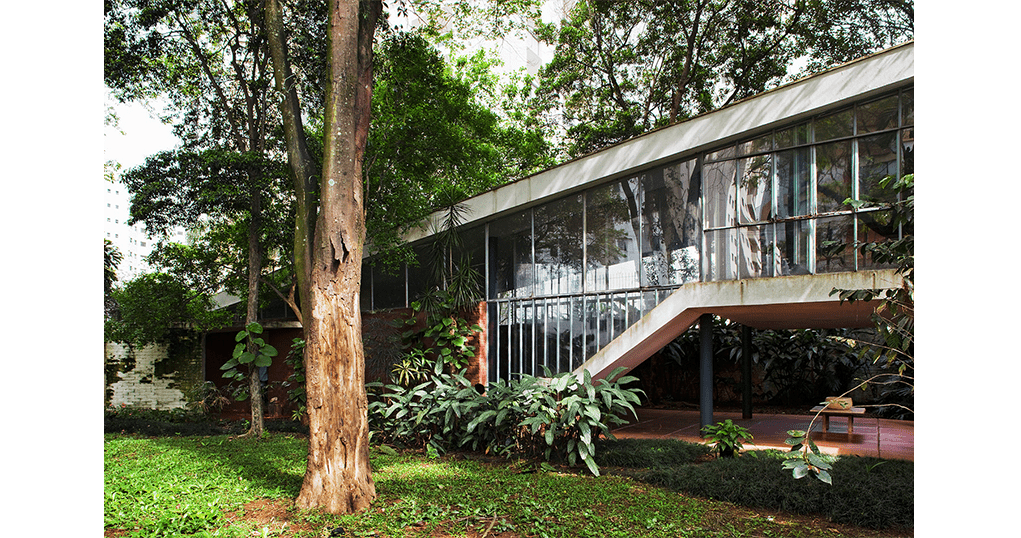 Os caminhos da arquitetura brasileira nos anos 1950/1960. Segunda residência do arquiteto, Vilanova Artigas, São Paulo, 1949